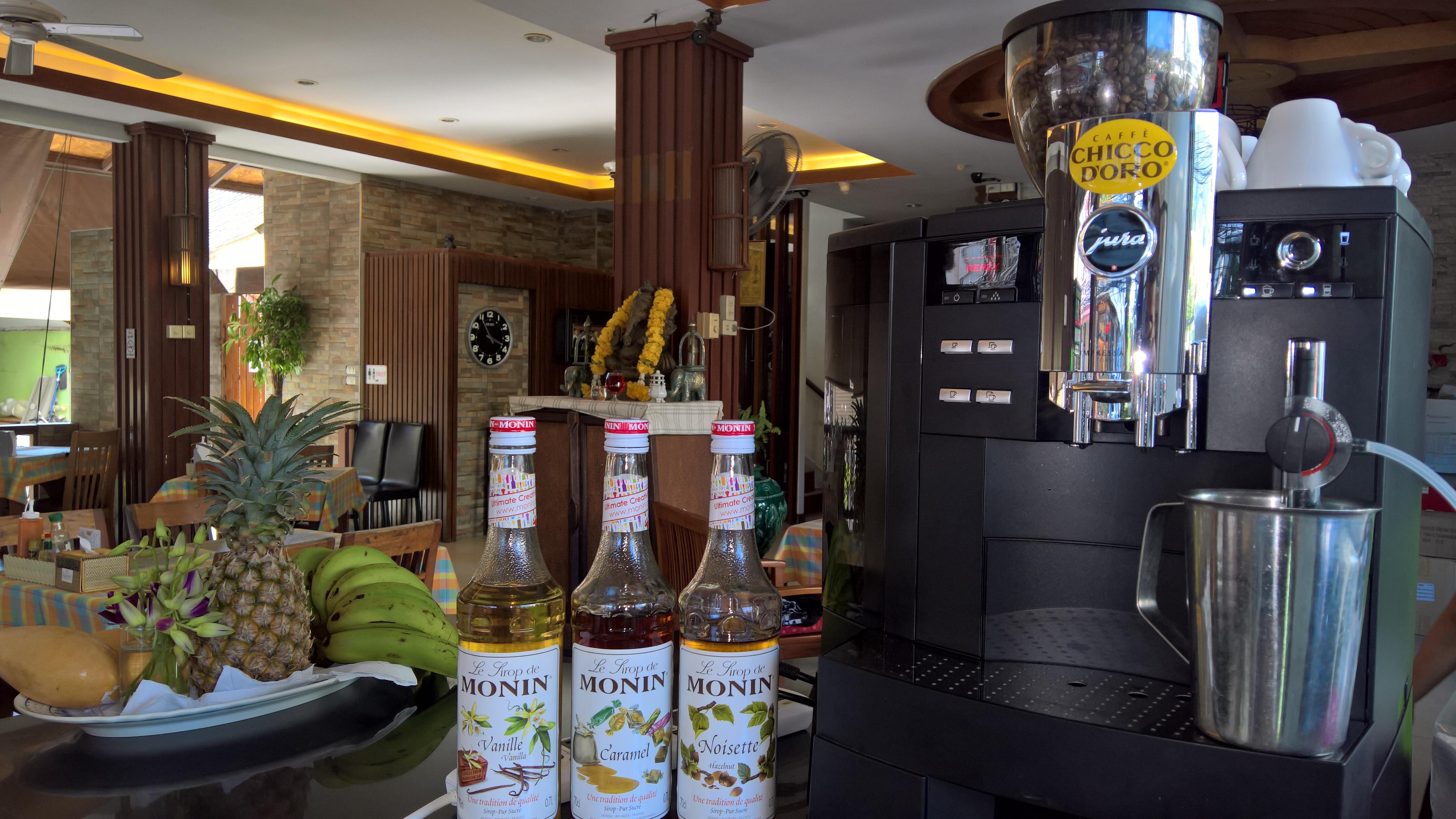 Pipikuku Hotel & Restaurant Phuket Exterior photo